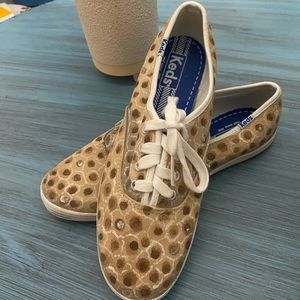 keds size 7 Women’s PETOSKEY STONE shoes